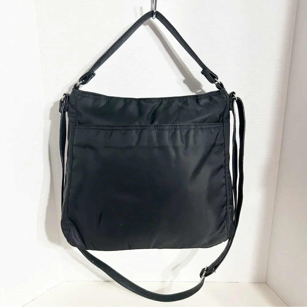 Thirty-One Gifts Black Nylon Crossbody Bag Multiple Zip Pockets Adjustable Strap